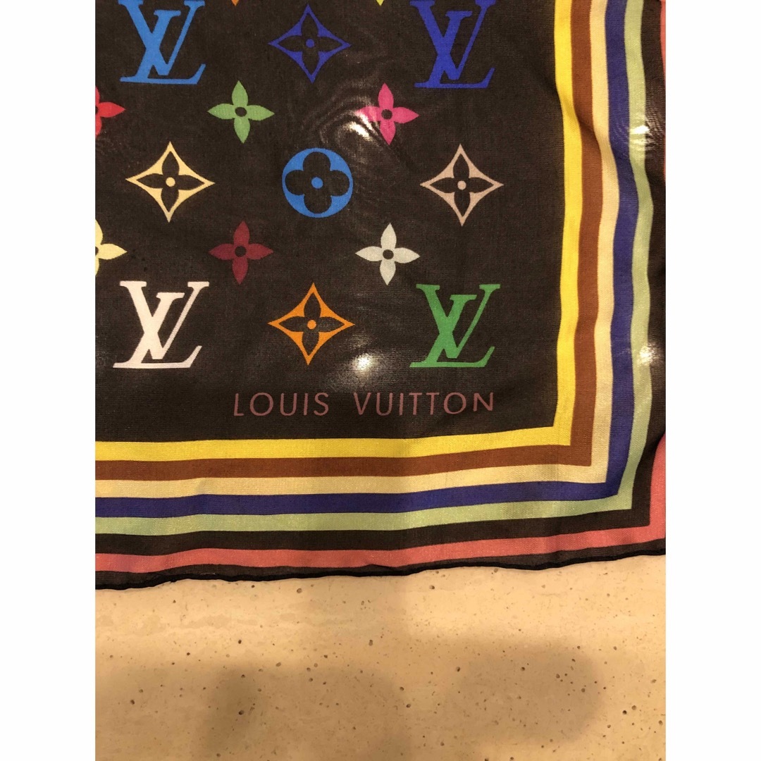 LOUIS VUITTON(ルイヴィトン)のルイヴィトンハンカチ 未使用 レディースのファッション小物(ハンカチ)の商品写真