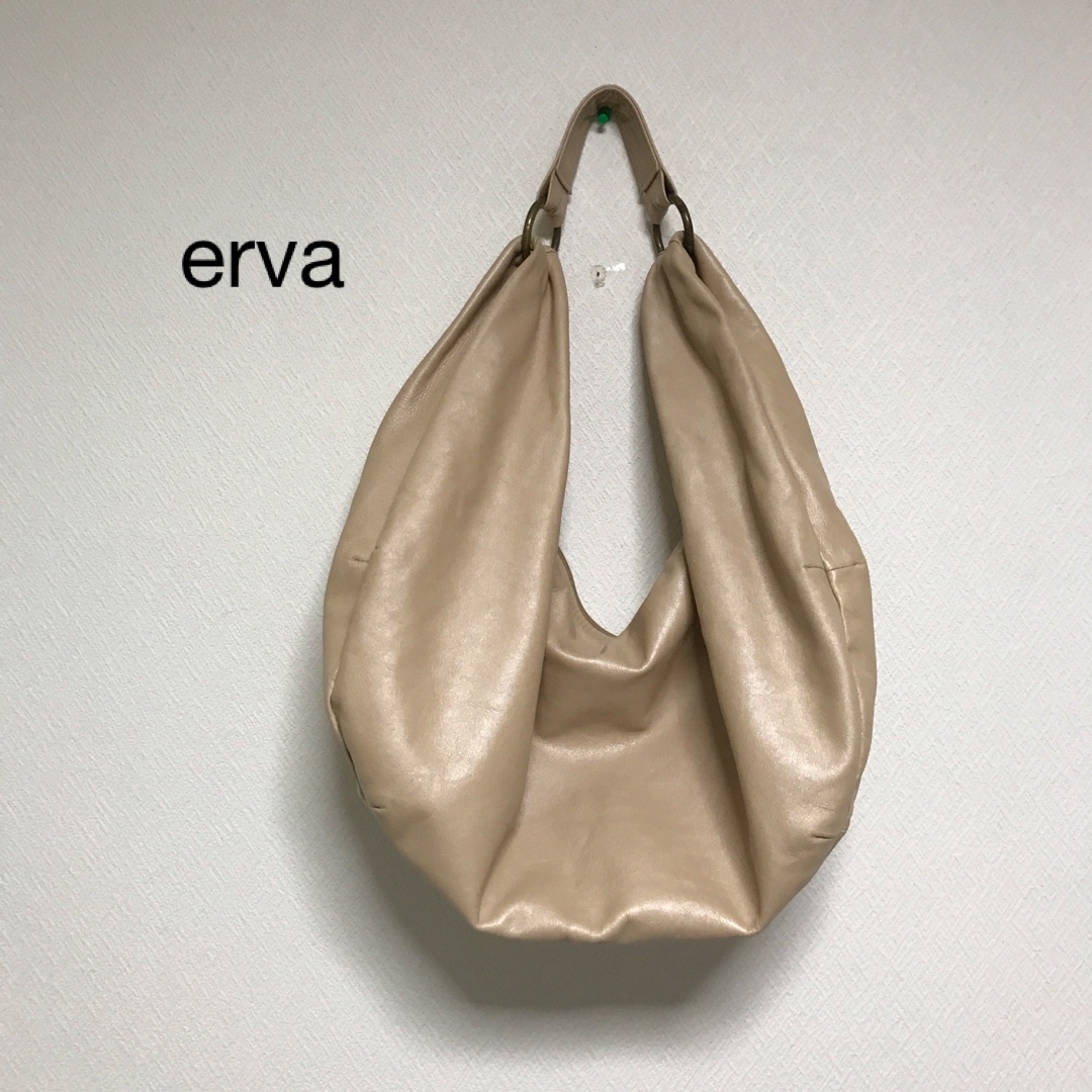 erva エルバ レザーショルダーバッグ | フリマアプリ ラクマ