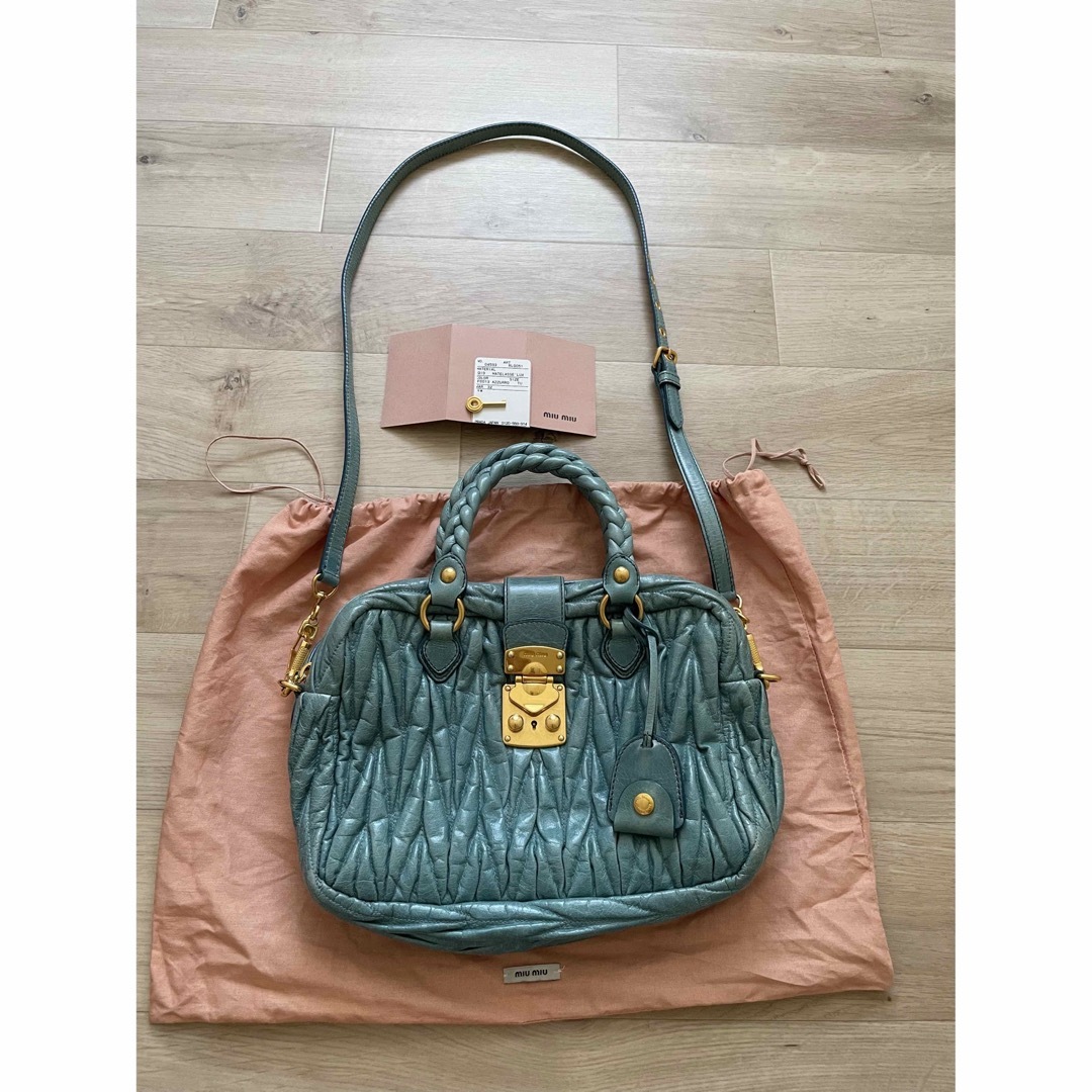 期間限定価格！美品♡MIUMIUバッグ　マテラッセ　ショルダー