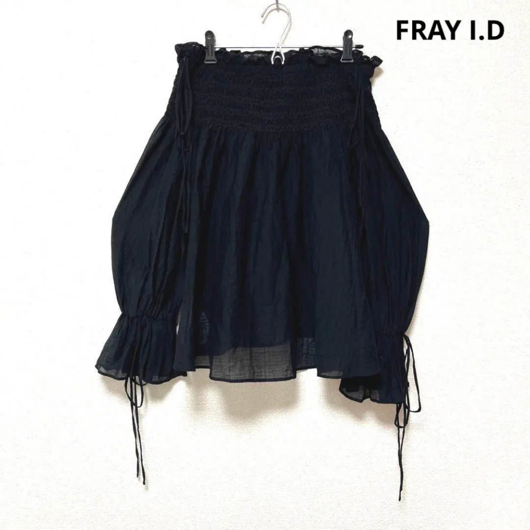 FRAY I.D(フレイアイディー)の♡美品♡ FRAY I.D フレイアイディー　ブラウス　トップス　M 黒 レディースのトップス(シャツ/ブラウス(半袖/袖なし))の商品写真