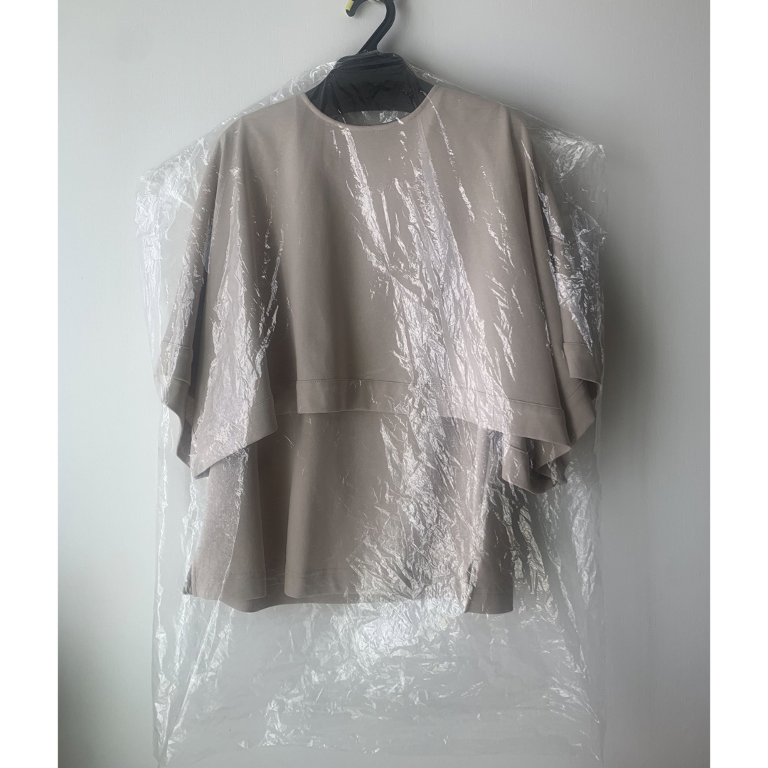 【新品】LOHEN ローヘン スクエアケープカットソー BEIGE 【新品】LOHEN ローヘン スクエアケープカットソー BEIGE