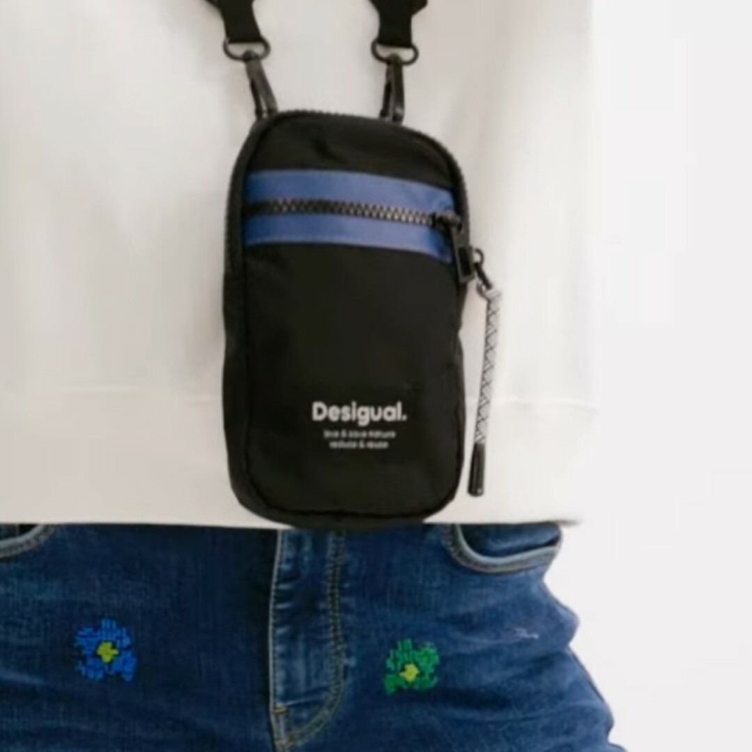 DESIGUAL(デシグアル)のデシグアル　ポーチ　　ボディバッグ　２点セット メンズのバッグ(ウエストポーチ)の商品写真