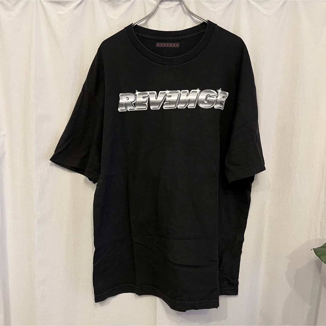 REVENGE x STORM(リベンジストーム)のREVENGE Tシャツ リベンジ ブラック XL 中古 リベンジストーム メンズのトップス(Tシャツ/カットソー(半袖/袖なし))の商品写真