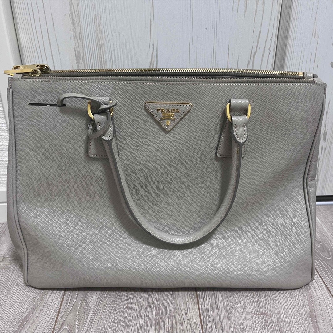 PRADA(プラダ)のPRADA プラダ　バッグ サフィアーノ 2wayハンドバッグ  BN2274 レディースのバッグ(ハンドバッグ)の商品写真