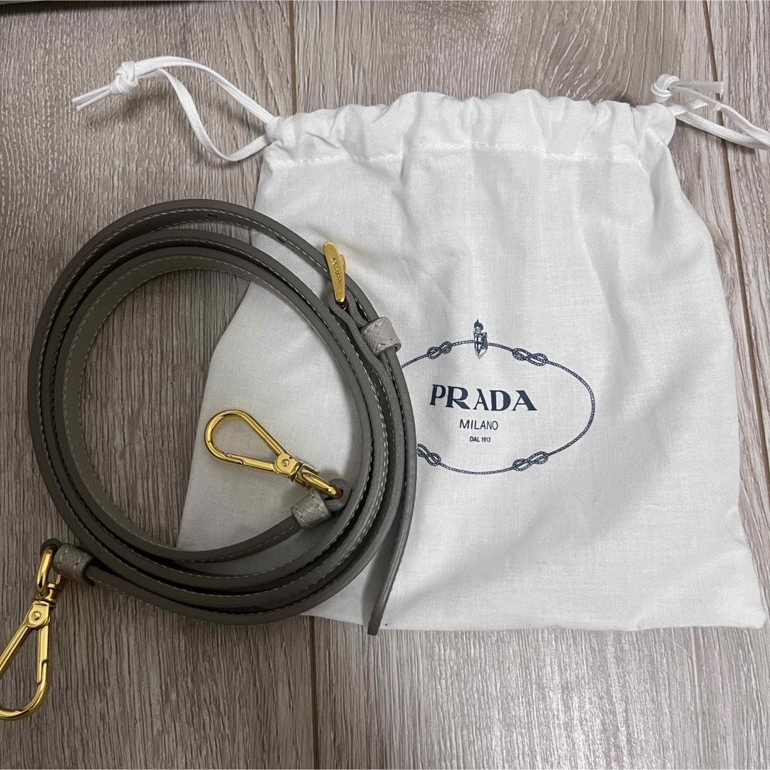 PRADA(プラダ)のPRADA プラダ　バッグ サフィアーノ 2wayハンドバッグ  BN2274 レディースのバッグ(ハンドバッグ)の商品写真