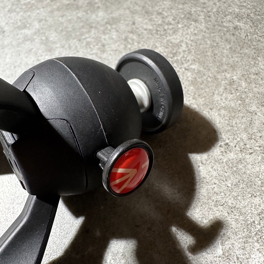 Manfrotto(マンフロット)のManfrotto マンフロット MTPIXI-B ミニ三脚 PIXI  スマホ/家電/カメラのカメラ(その他)の商品写真
