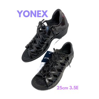 ヨネックス(YONEX)のLLサイズ黒ブラック エナメルSDL12ウォーキング サンダル25cmヨネックス(サンダル)
