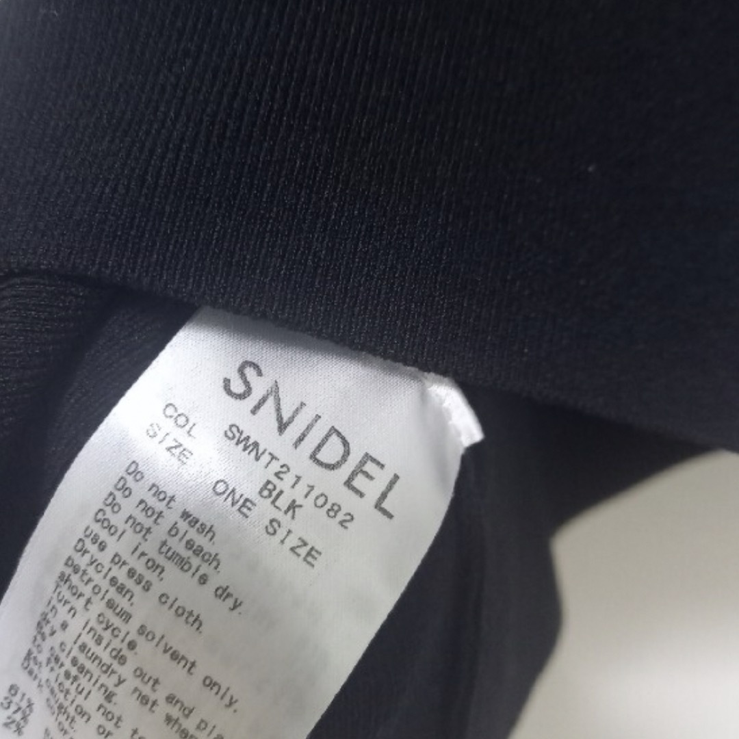 SNIDEL(スナイデル)のsnidel プリーツラッフルスリーブニットプルオーバー レディースのトップス(カットソー(半袖/袖なし))の商品写真