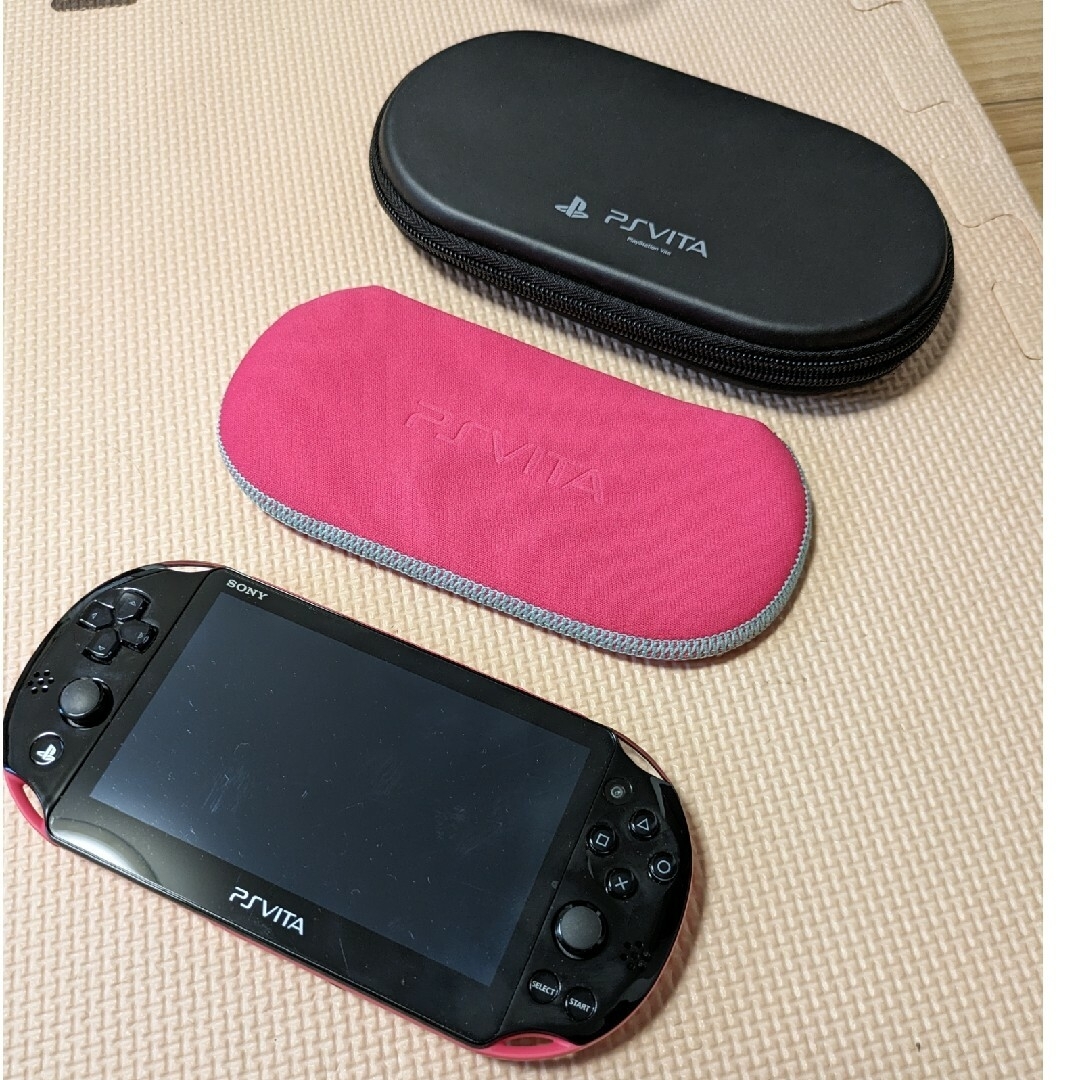 SONY  PSVITA　バリューパック　【おまけ付き】