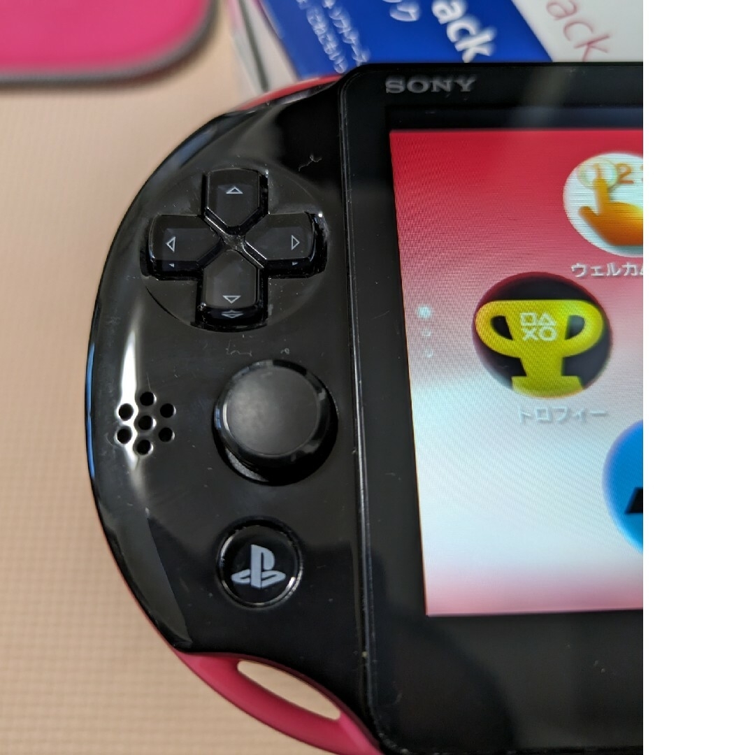 SONY  PSVITA　バリューパック　【おまけ付き】