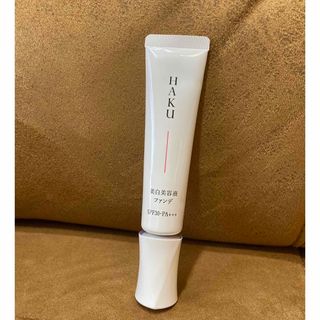 ハク(HAKU（SHISEIDO）)の　未使用品　HAKU  ハク　薬用　美白美容液ファンデーション　オークル30(ファンデーション)