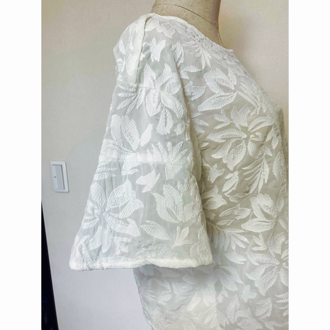 ストラStolaシアー素材ボタニカル刺繍花柄五分袖カットソー新品