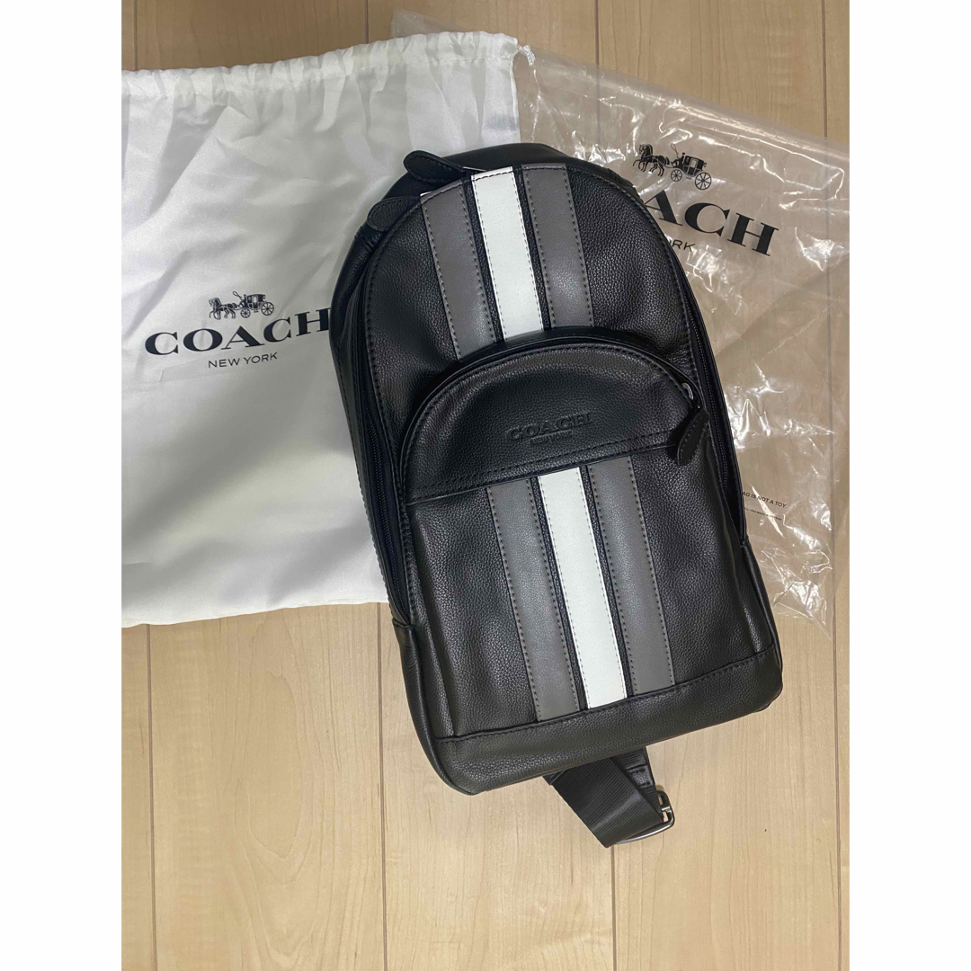 新品・未使用    COACH     メンズ   ショルダーバッグ