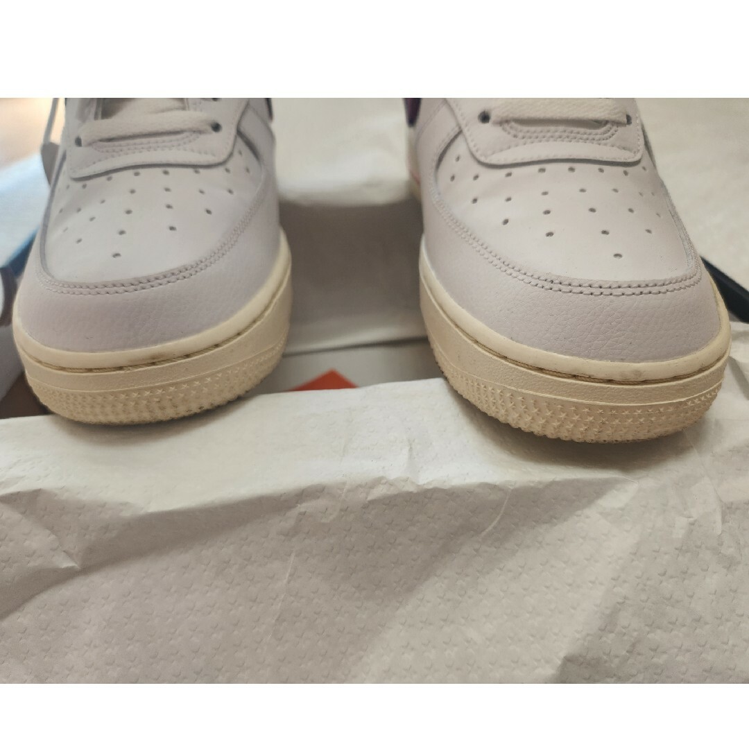 NIKE(ナイキ)のNIKE/airforce1/‘07 LV8 レディースの靴/シューズ(スニーカー)の商品写真