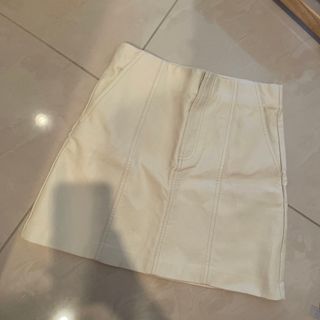 ザラ(ZARA)のZARA レザースカート(ひざ丈スカート)