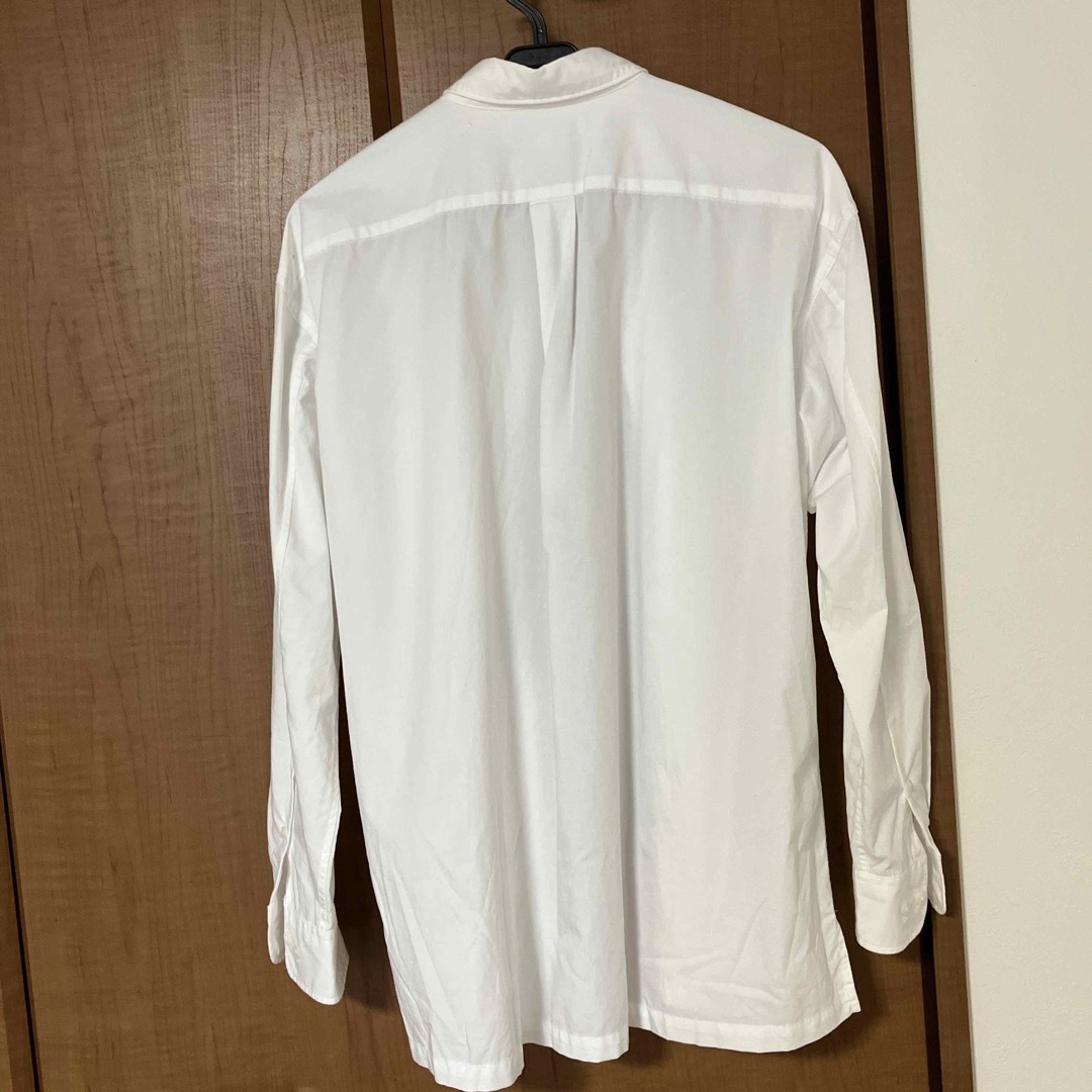 UNIQLO(ユニクロ)のユニクロ × JWアンダーソン 白シャツM メンズのトップス(シャツ)の商品写真
