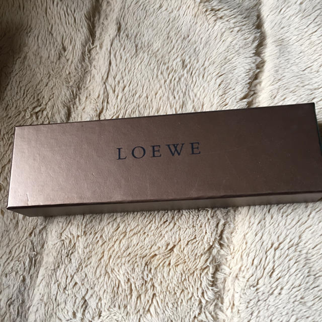 LOEWE(ロエベ)のLOEWEの扇子 レディースの水着/浴衣(和装小物)の商品写真
