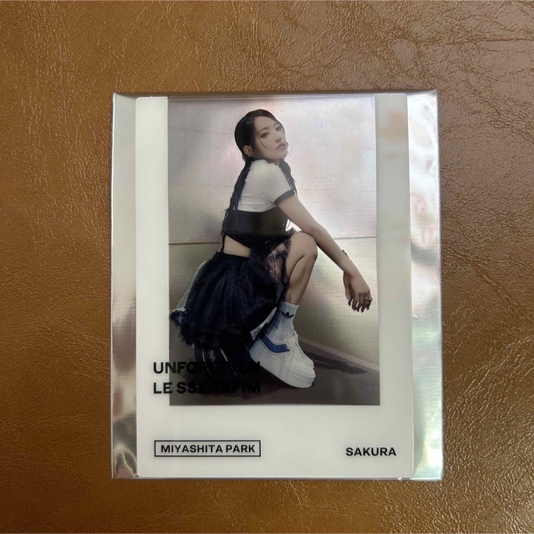LE SSERAFIM(ルセラフィム)のLE SSERAFIM 宮脇咲良 サクラ クリアトレカ エンタメ/ホビーのCD(K-POP/アジア)の商品写真