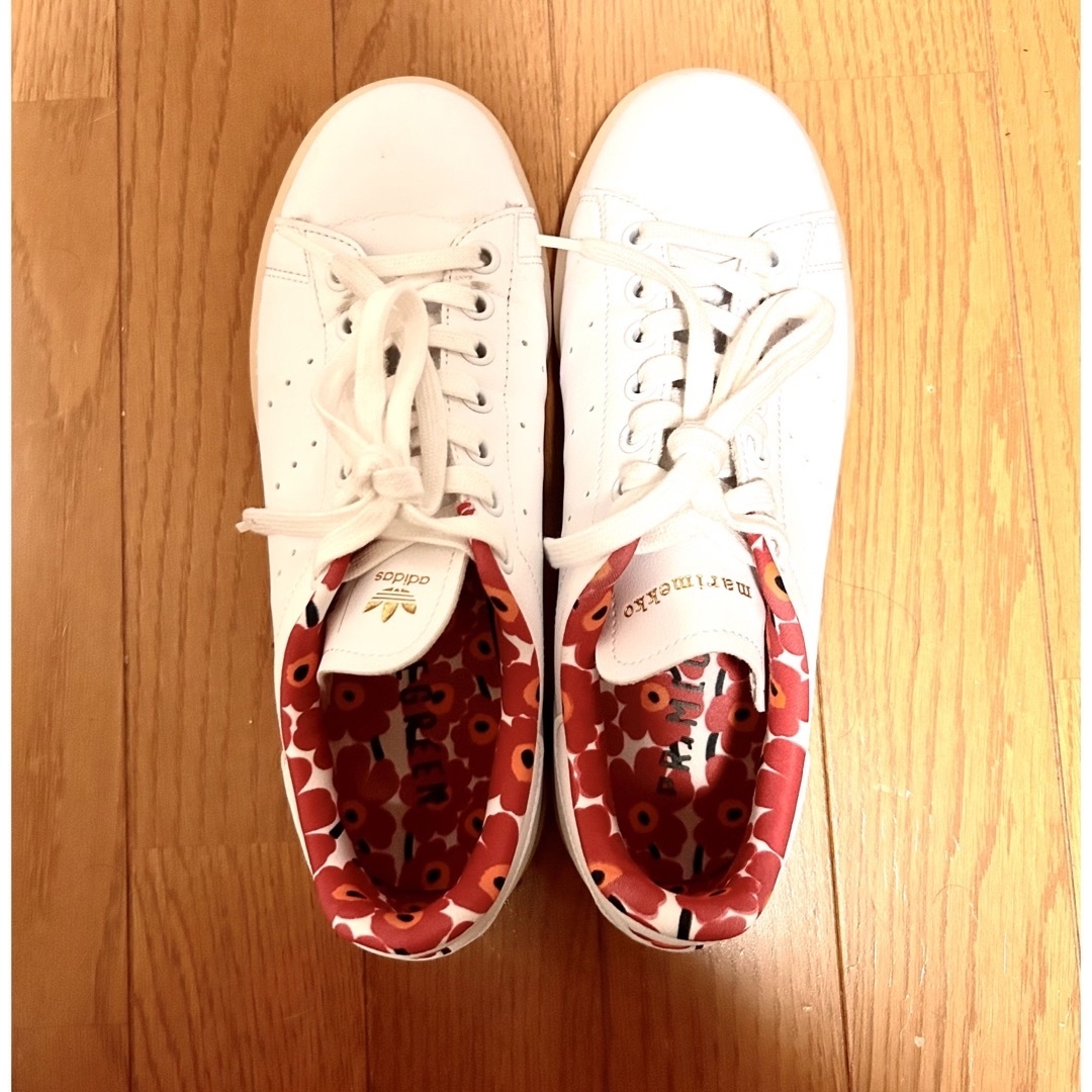 marimekko(マリメッコ)のadidasマリメッコシューズ スタンスミス レディースの靴/シューズ(スニーカー)の商品写真