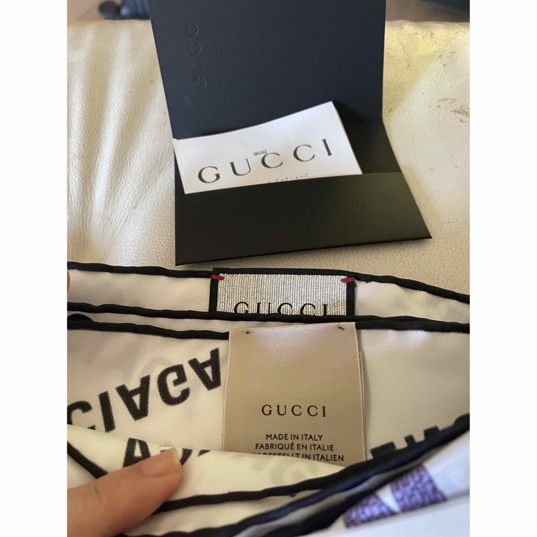 新品未使用　Gucci BALENCIAGAコラボスカーフ