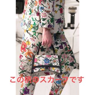 グッチ(Gucci)の新品未使用　Gucci BALENCIAGAコラボスカーフ(バンダナ/スカーフ)