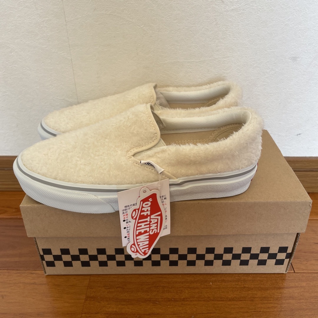 VANS(ヴァンズ)のnicoco ⭐︎様専用　Vans スリッポン   ファー　ナチュラル22cm キッズ/ベビー/マタニティのキッズ靴/シューズ(15cm~)(スリッポン)の商品写真