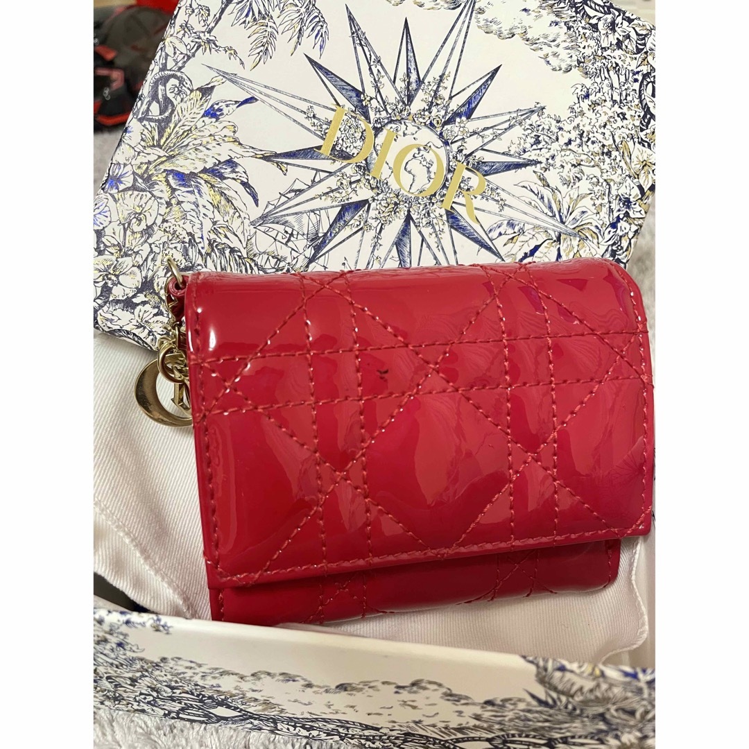 Christian Dior 財布　赤   フリマアプリ ラクマ