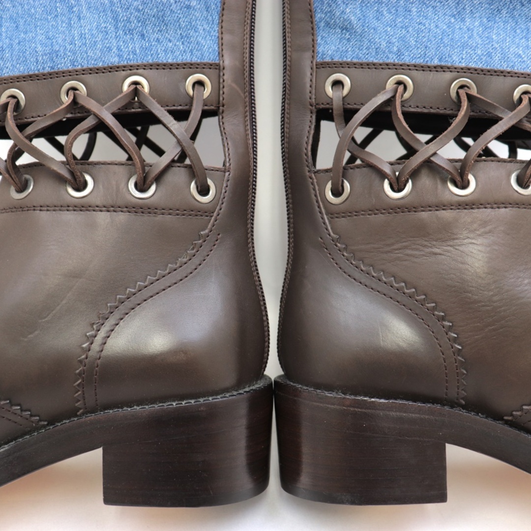 CHANEL(シャネル)の新品同様 シャネル カーフ×デニム ジップアップ レザーロングブーツ レディース 茶 ブルー 36.5C ウィングチップ ココマークステッチ CHANEL レディースの靴/シューズ(ブーツ)の商品写真