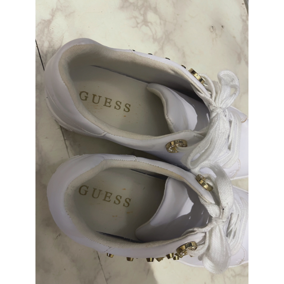 GUESS(ゲス)のGUESS レディースの靴/シューズ(スニーカー)の商品写真