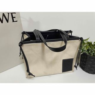 ロエベ(LOEWE)の【美品】LOEWE　ロエベ　クッショントート　アナグラム　パソコンバッグ(トートバッグ)