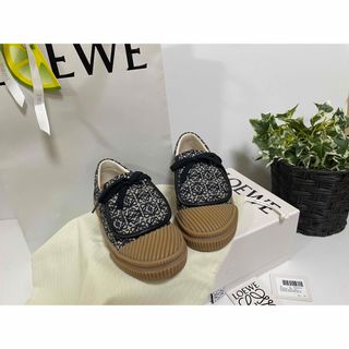 ロエベ スニーカー(レディース)の通販 67点 | LOEWEのレディースを買う