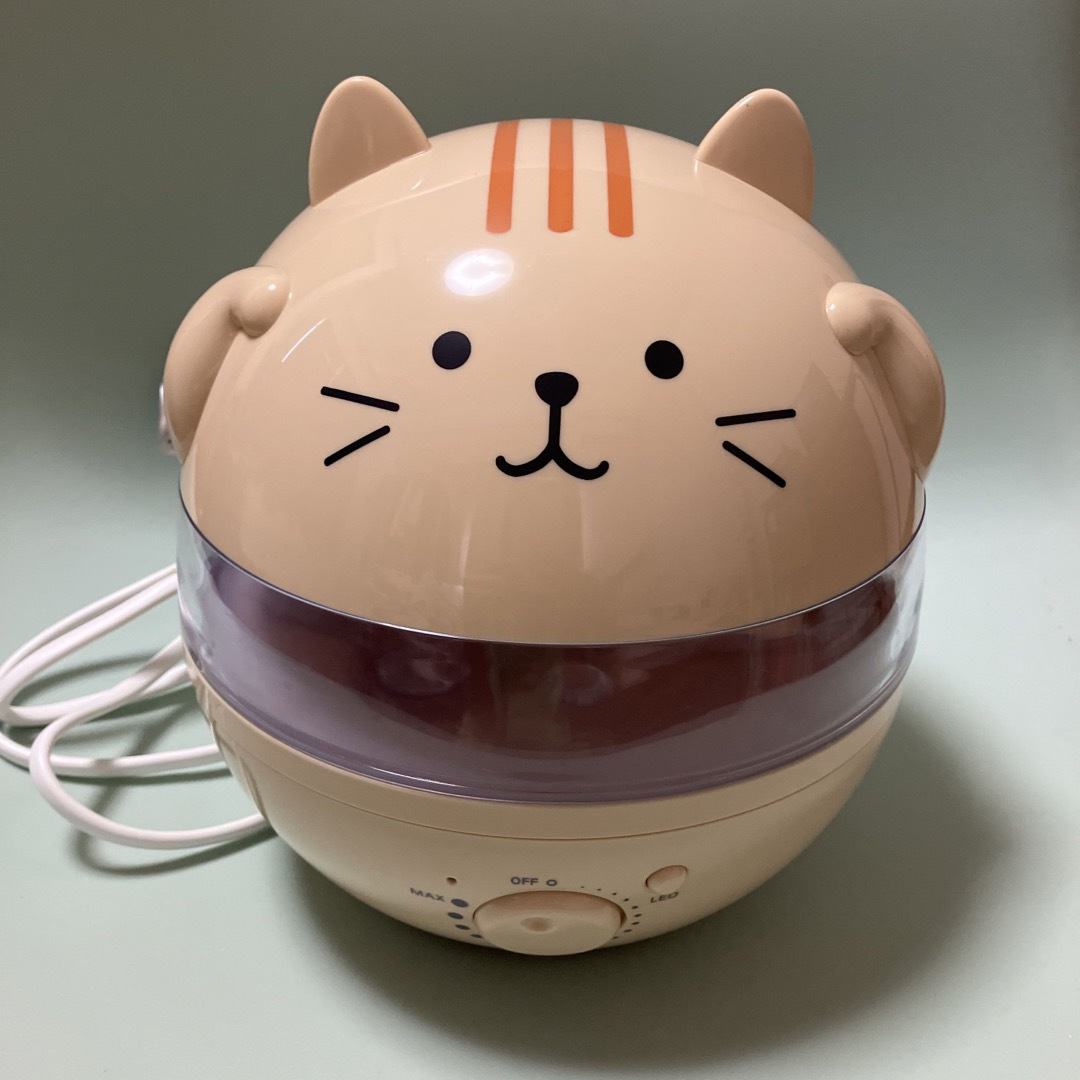 《新品同様》アロマ加湿器　猫 スマホ/家電/カメラの生活家電(加湿器/除湿機)の商品写真