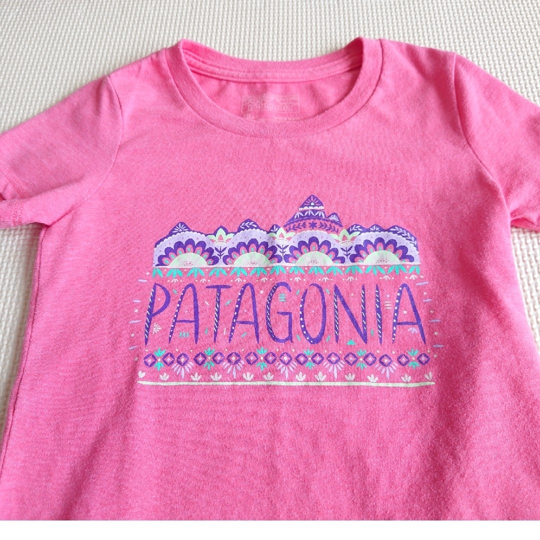 patagonia(パタゴニア)のパタゴニア　Ｔシャツ　XS 110cm キッズ/ベビー/マタニティのキッズ服女の子用(90cm~)(Tシャツ/カットソー)の商品写真