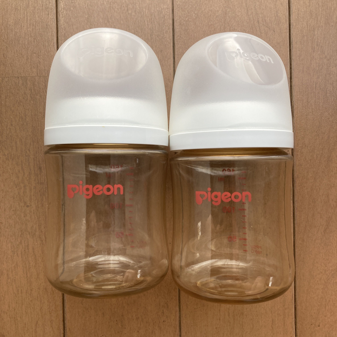 Pigeon(ピジョン)の【Pigeon】ピジョン 哺乳瓶2本セット 母乳実感 キッズ/ベビー/マタニティの授乳/お食事用品(哺乳ビン)の商品写真
