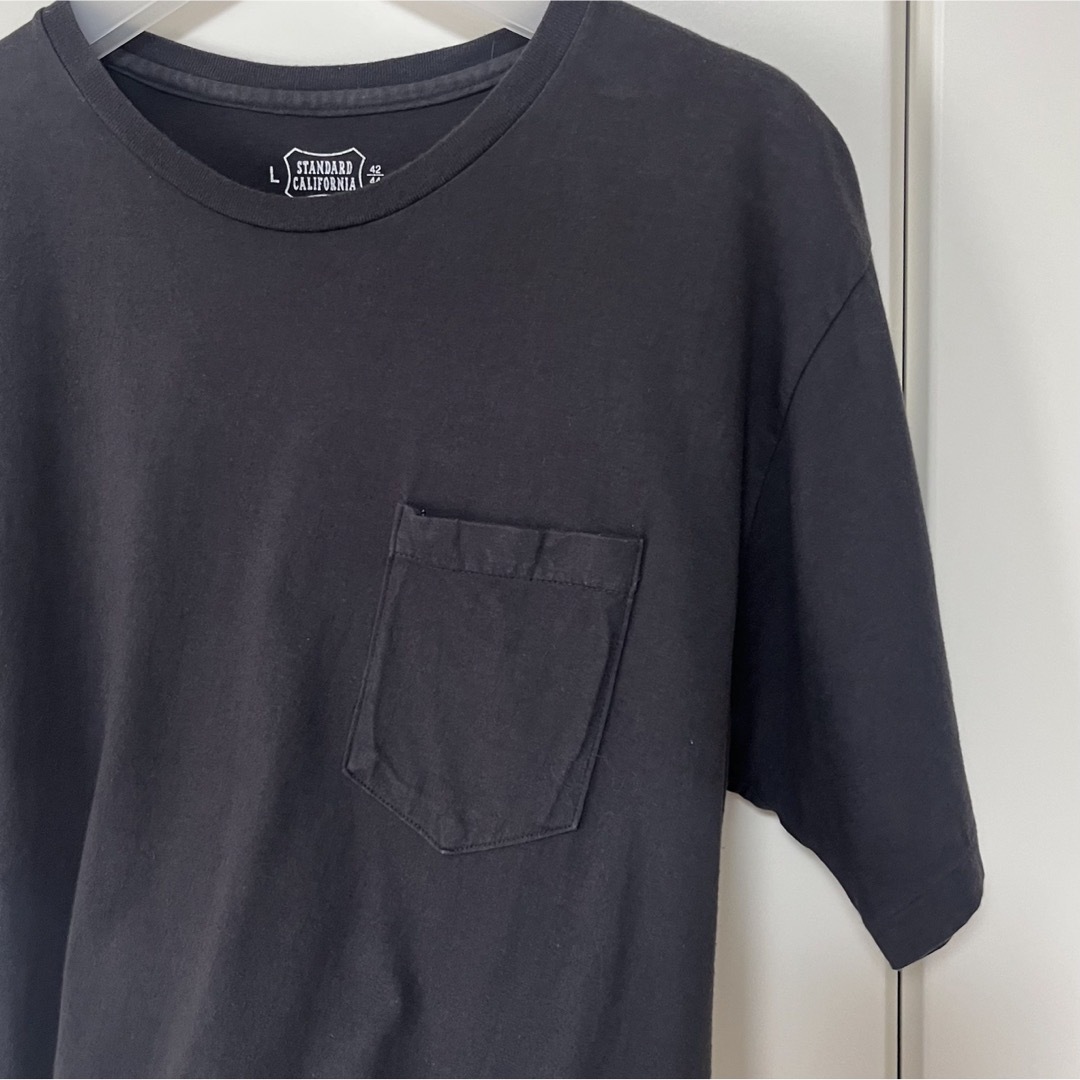 STANDARD CALIFORNIA(スタンダードカリフォルニア)の【メンズ】SD PeaceSign Pocket T Crew Neck メンズのトップス(Tシャツ/カットソー(半袖/袖なし))の商品写真