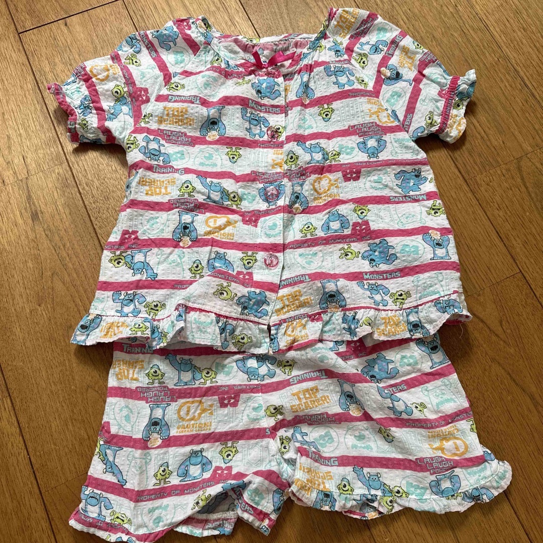 モンスターズインクパジャマ　100cm キッズ/ベビー/マタニティのキッズ服男の子用(90cm~)(パジャマ)の商品写真