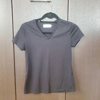 アズールバイマウジー(AZUL by moussy)の【美品】アズール　黒Tシャツ Vネック(Tシャツ(半袖/袖なし))