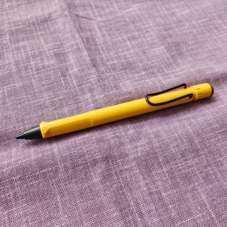 ラミー(LAMY)のLAMY safari  サファリ シャープペンシル 山吹 ブラッククリップ(ペン/マーカー)