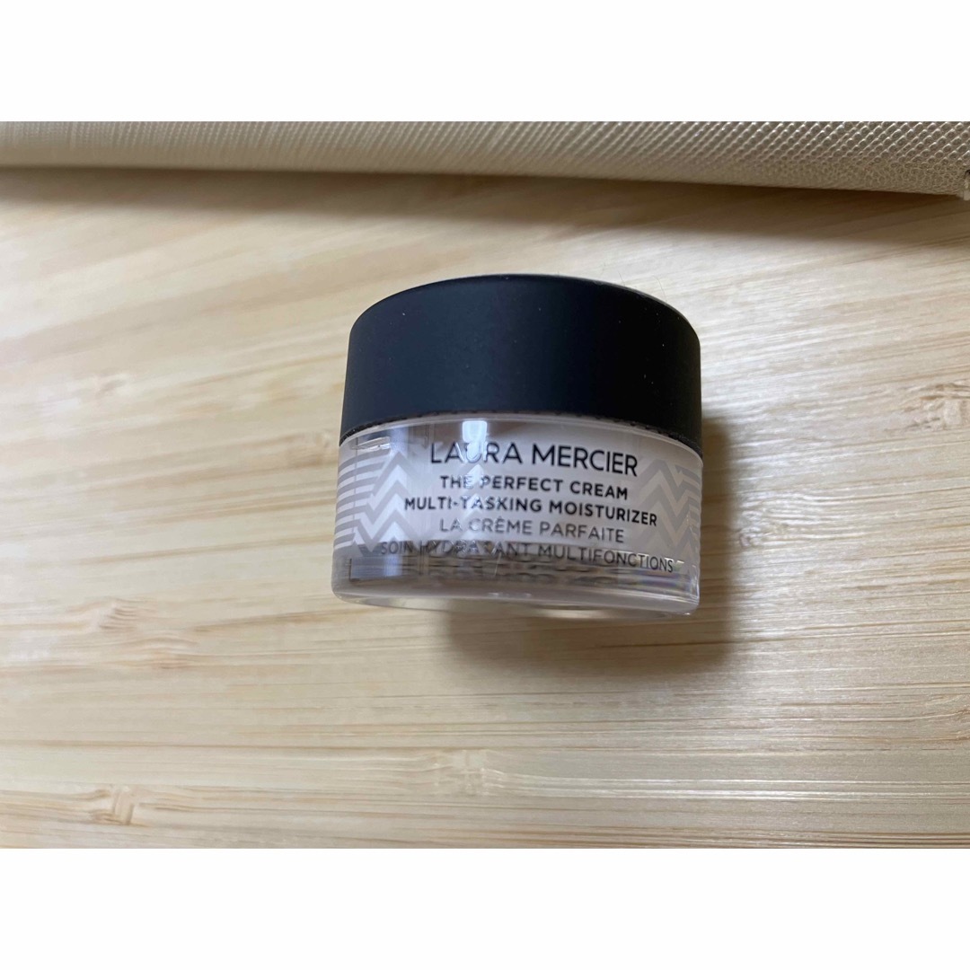 laura mercier(ローラメルシエ)のLAURA MERCIER ローラメルシエ　ブラシケース コスメ/美容のメイク道具/ケアグッズ(ブラシ・チップ)の商品写真