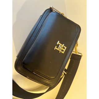 トミーヒルフィガー(TOMMY HILFIGER)のtommy hilfiger モノグラムショルダーバッグ(ショルダーバッグ)