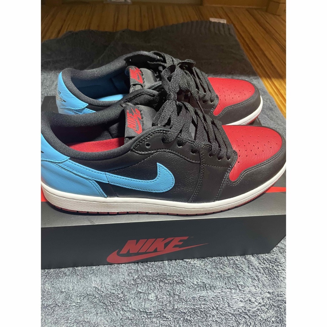 ナイキ NIKE ■ 【 WMNS AIR JORDAN 1 RETRO LOW OG NC TO CHI CZ0775 046 】 エア ジョーダン 1 ロー ノースカロライナ トゥ シカゴ スニーカー