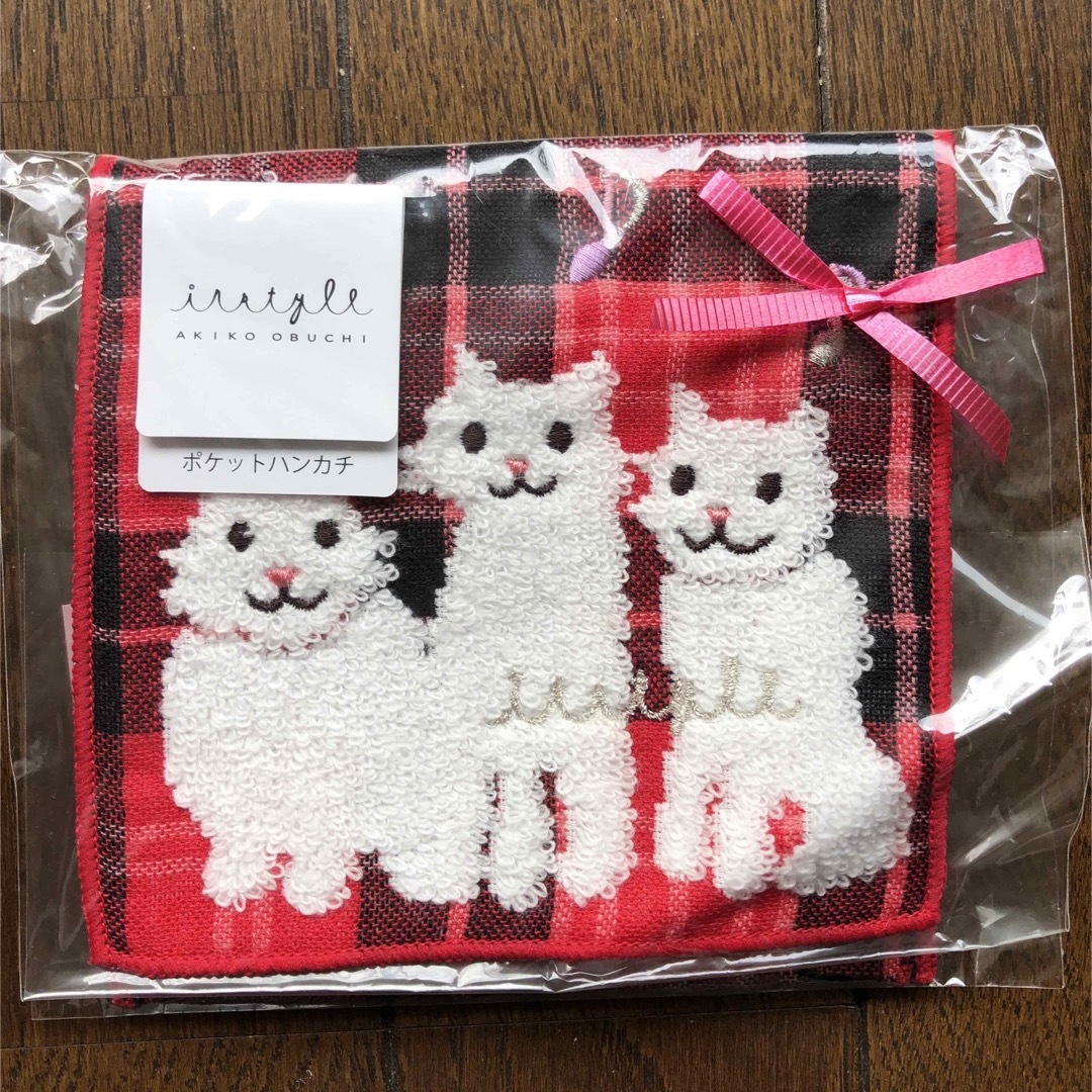 新品未使用 ポケットハンカチ 猫柄 赤系チェック プチギフトの通販 by あじの's shop|ラクマ