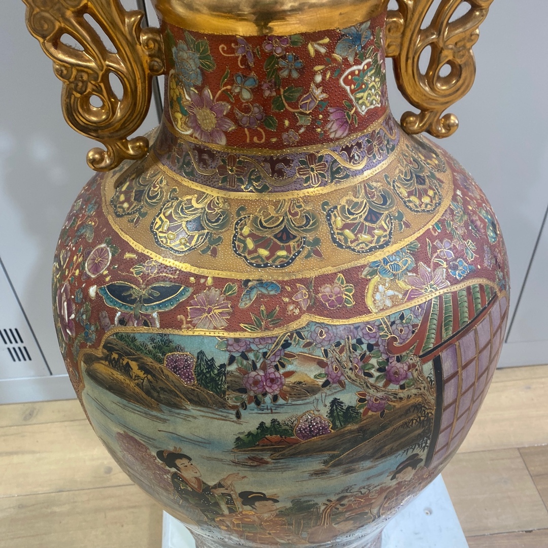 大壺 花瓶 壺 花入 金彩色絵 金彩 飾り物 置物 骨董品 コレクション-