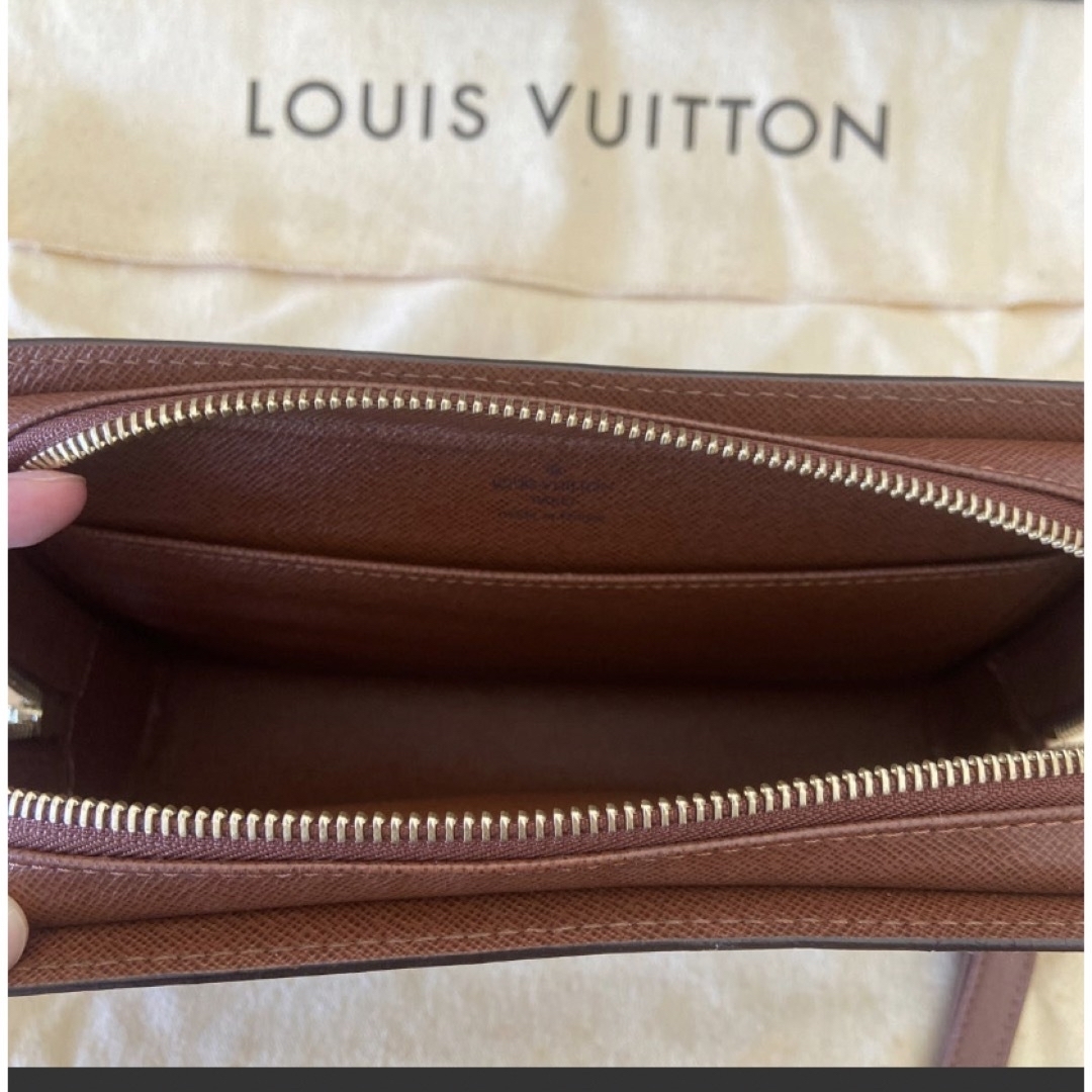 LOUIS VUITTON(ルイヴィトン)のLOUIS VUITTON セカンドバッグ メンズのバッグ(セカンドバッグ/クラッチバッグ)の商品写真