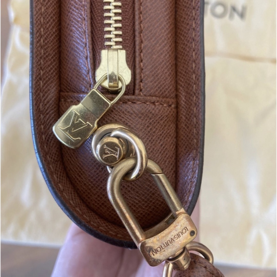 LOUIS VUITTON(ルイヴィトン)のLOUIS VUITTON セカンドバッグ メンズのバッグ(セカンドバッグ/クラッチバッグ)の商品写真