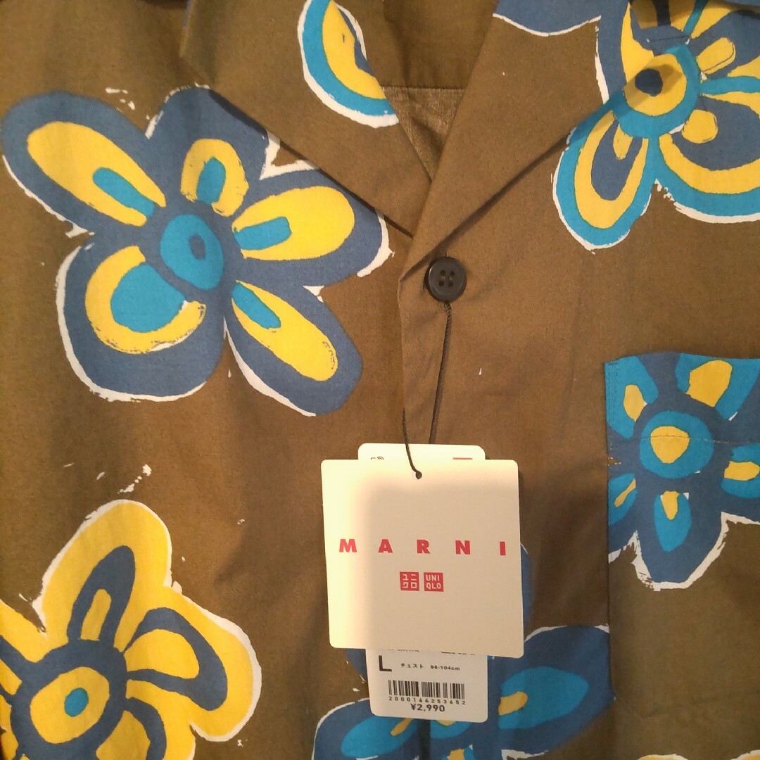 UNIQLO(ユニクロ)のUNIQLO×MARNI オープンカラーシャツ レディースのトップス(Tシャツ(半袖/袖なし))の商品写真