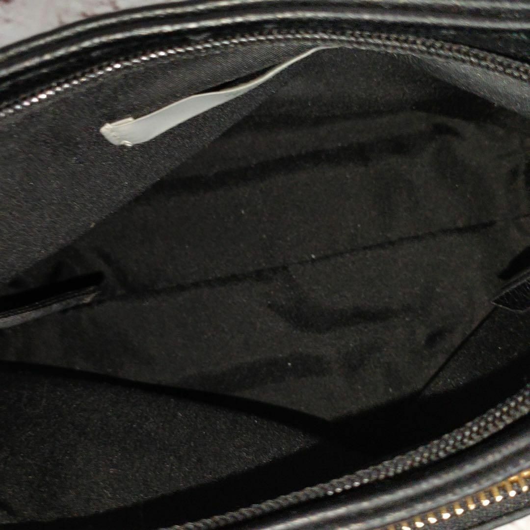 H&M(エイチアンドエム)のH＆M　エイチ・アンド・エム　ショルダーバッグ　内ポケットなし　外ポケット1 レディースのバッグ(ショルダーバッグ)の商品写真