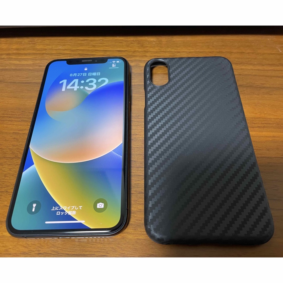 iPhone XS スペースグレー　薄型ケース付 スマホ/家電/カメラのスマートフォン/携帯電話(スマートフォン本体)の商品写真