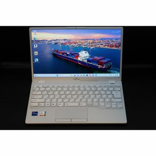 富士通 - 13.3型 軽量モデル WU2/F3 i7 メモリ16GB SSD1TBの通販｜ラクマ