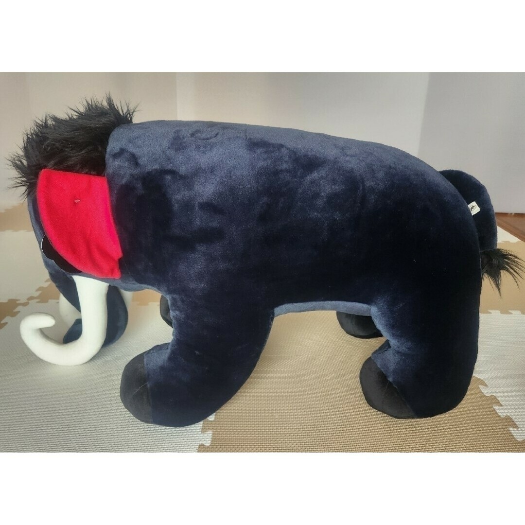Mammut - 非売品! 激レア特大 ぬいぐるみ MAMMUTの通販 by Rio's Mammut - 非売品! 激レア特大 ぬいぐるみ MAMMUTの通販 by Rio's